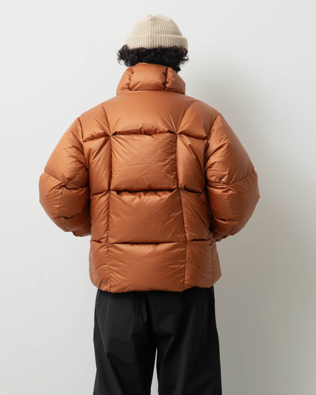 THREE-DIMENSIONAL DOWN JACKET