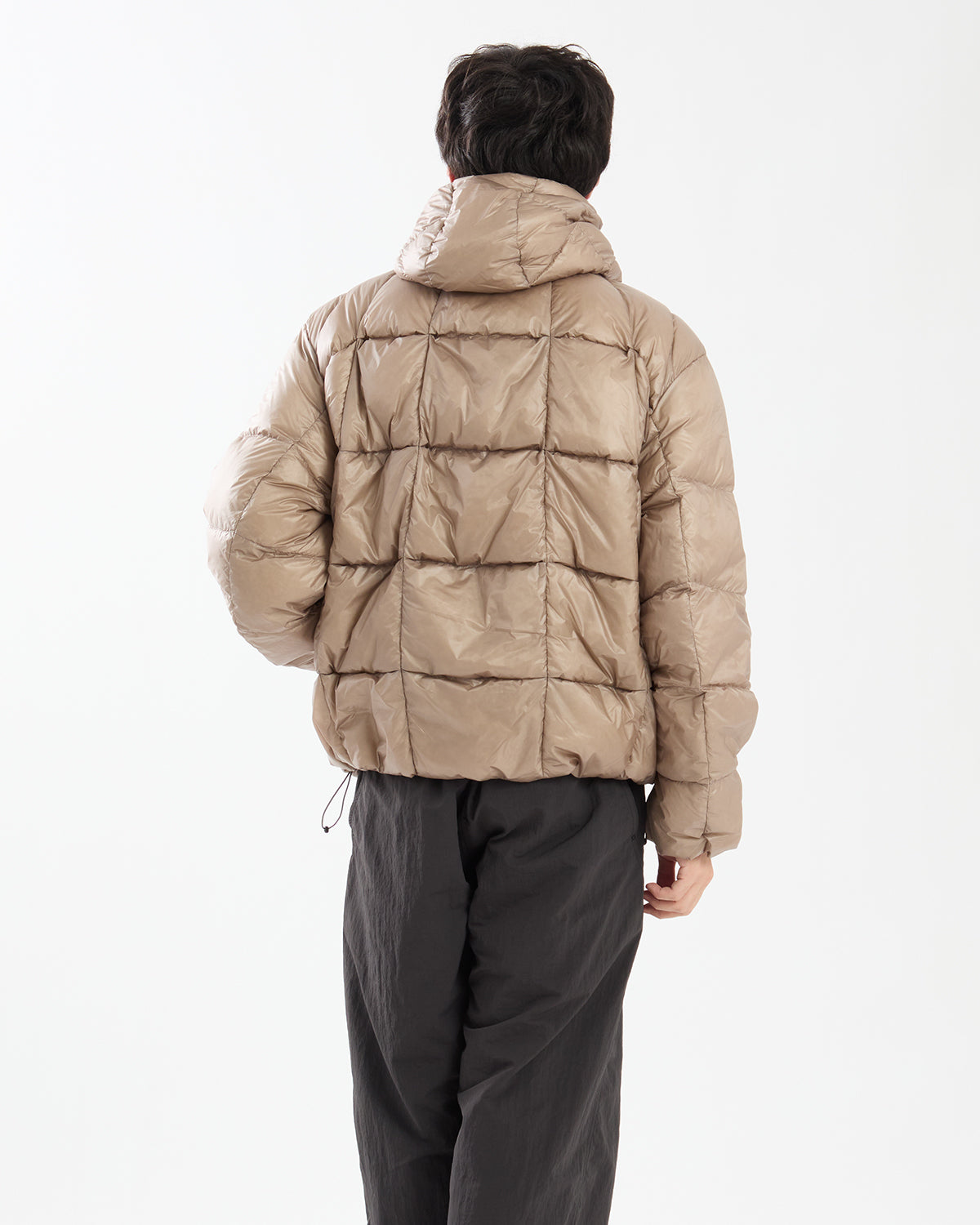 THREE-DIMENSIONAL DOWN PARKA