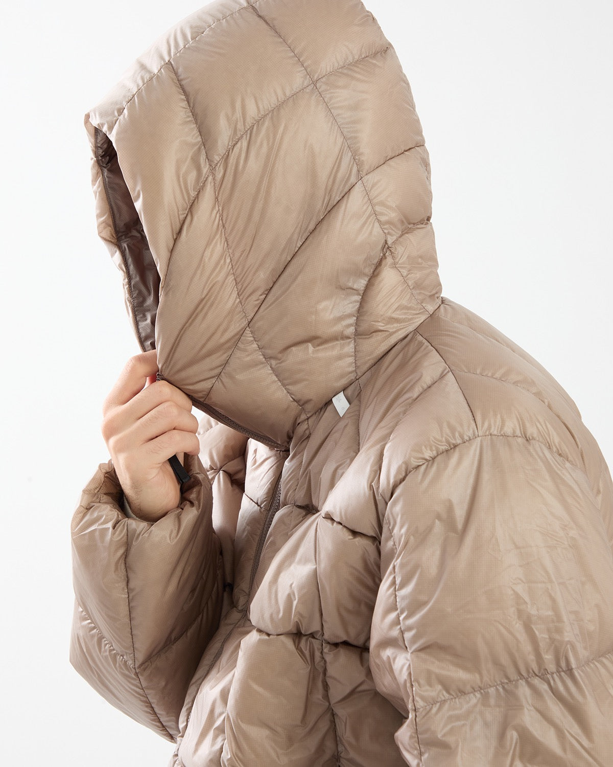 THREE-DIMENSIONAL DOWN PARKA
