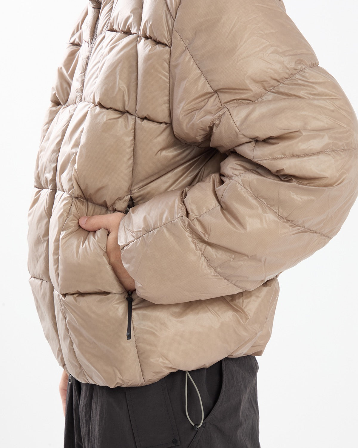 THREE-DIMENSIONAL DOWN PARKA