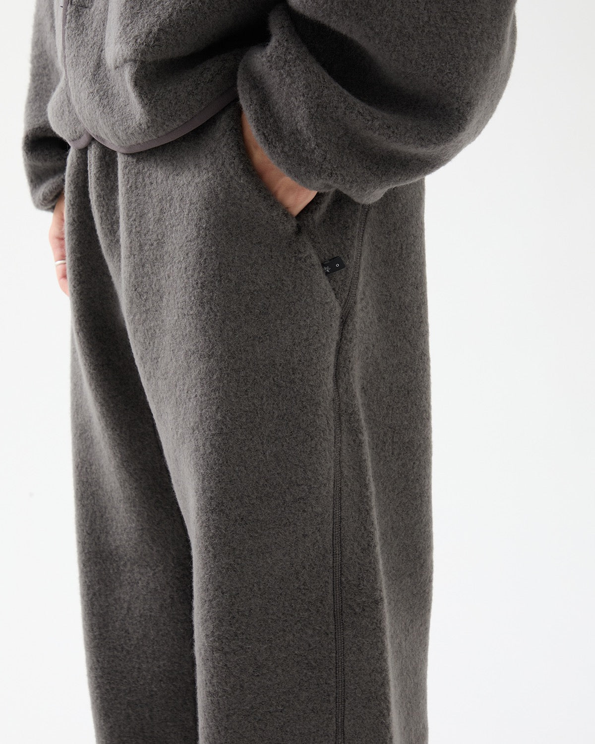 WOOL FLEECE JOGGERS