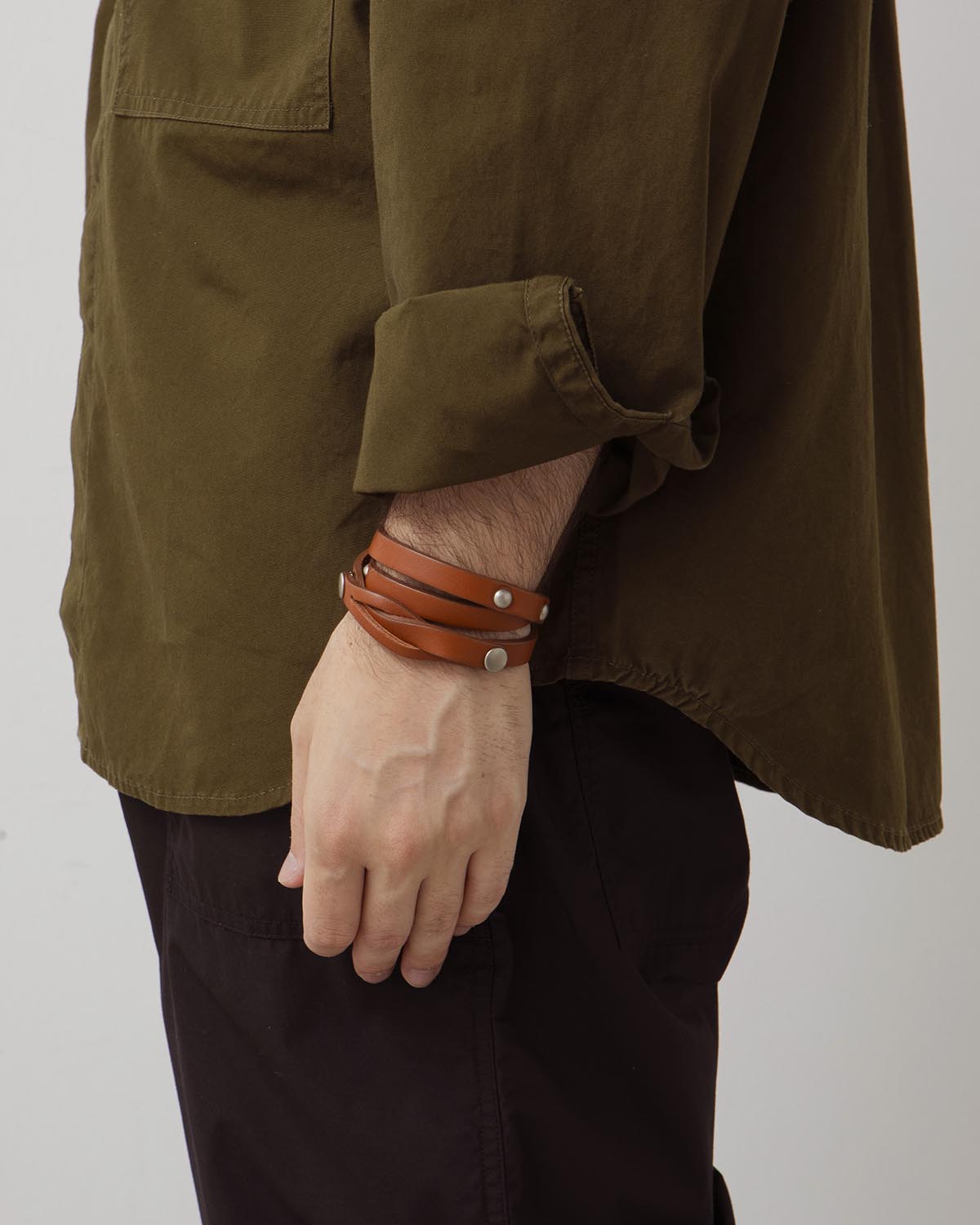 STUDDED WRAP BRACELET COW LEATHER