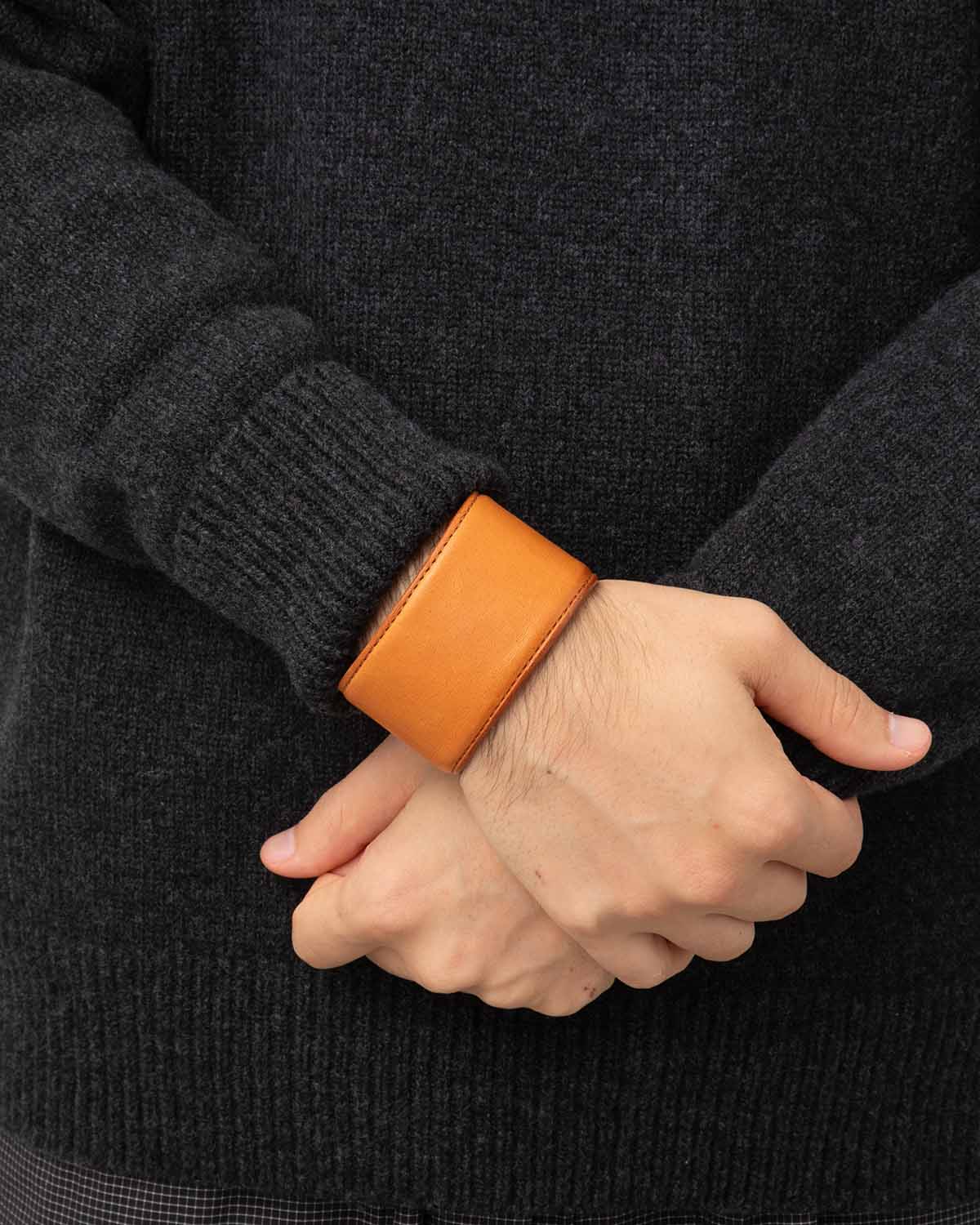 BANGLE WIDE HORSE LEATHER