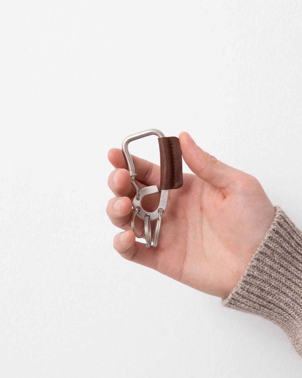 CARABINER KEY RING with HORSE LEATHER