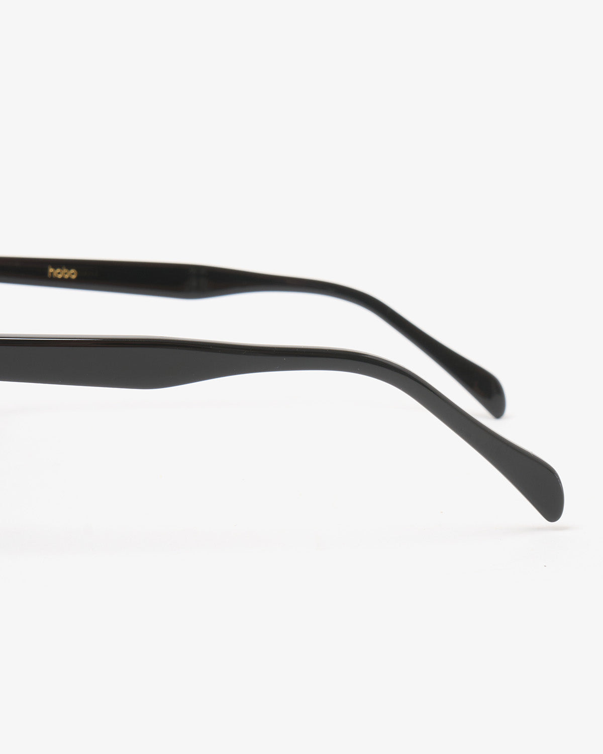WELLINGTON FRAME SUNGLASSES ACETATE by KANEKO OPTICAL