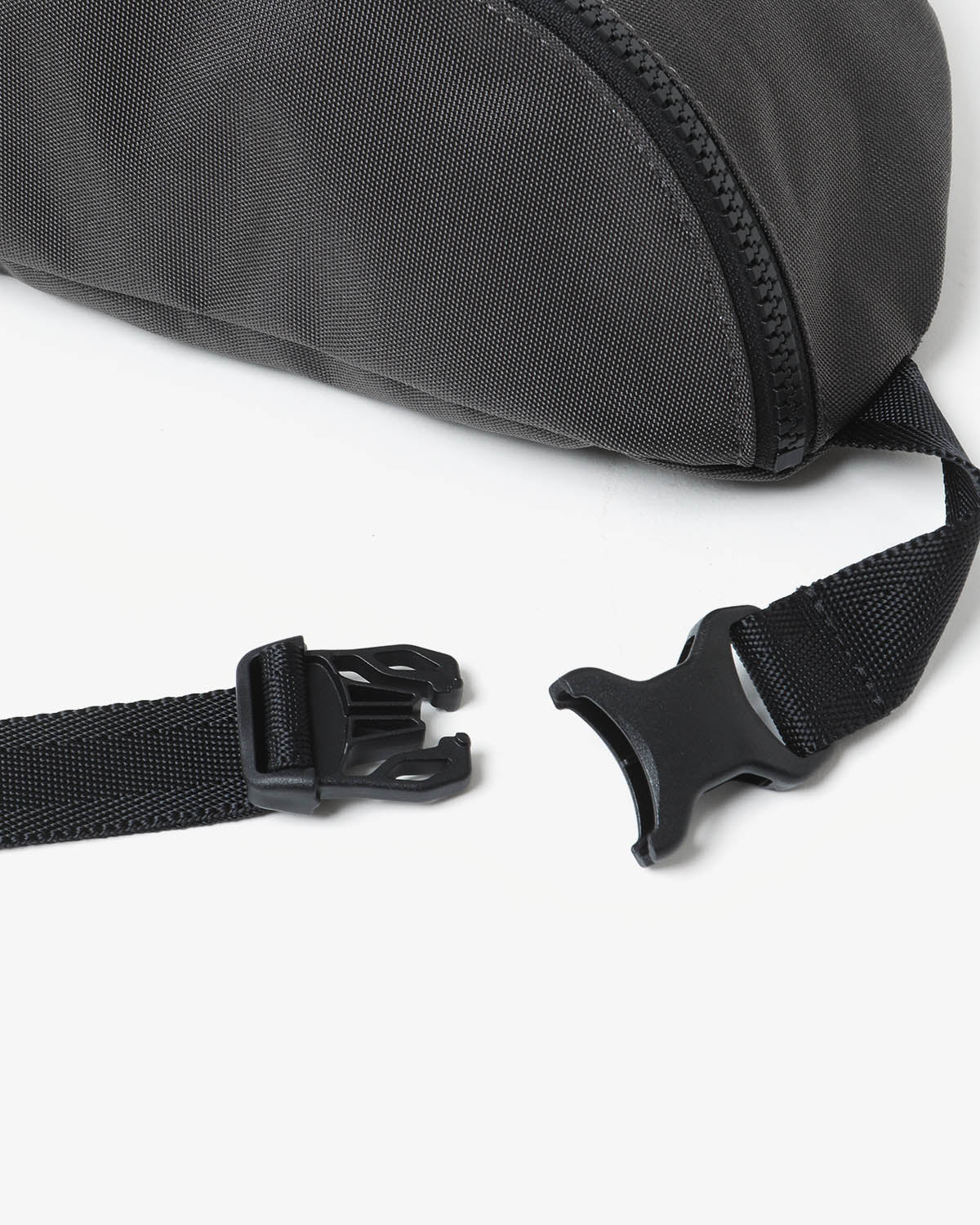 EVERYDAY WAIST POUCH NYLON OXFORD for CITY COUNTRY CITY