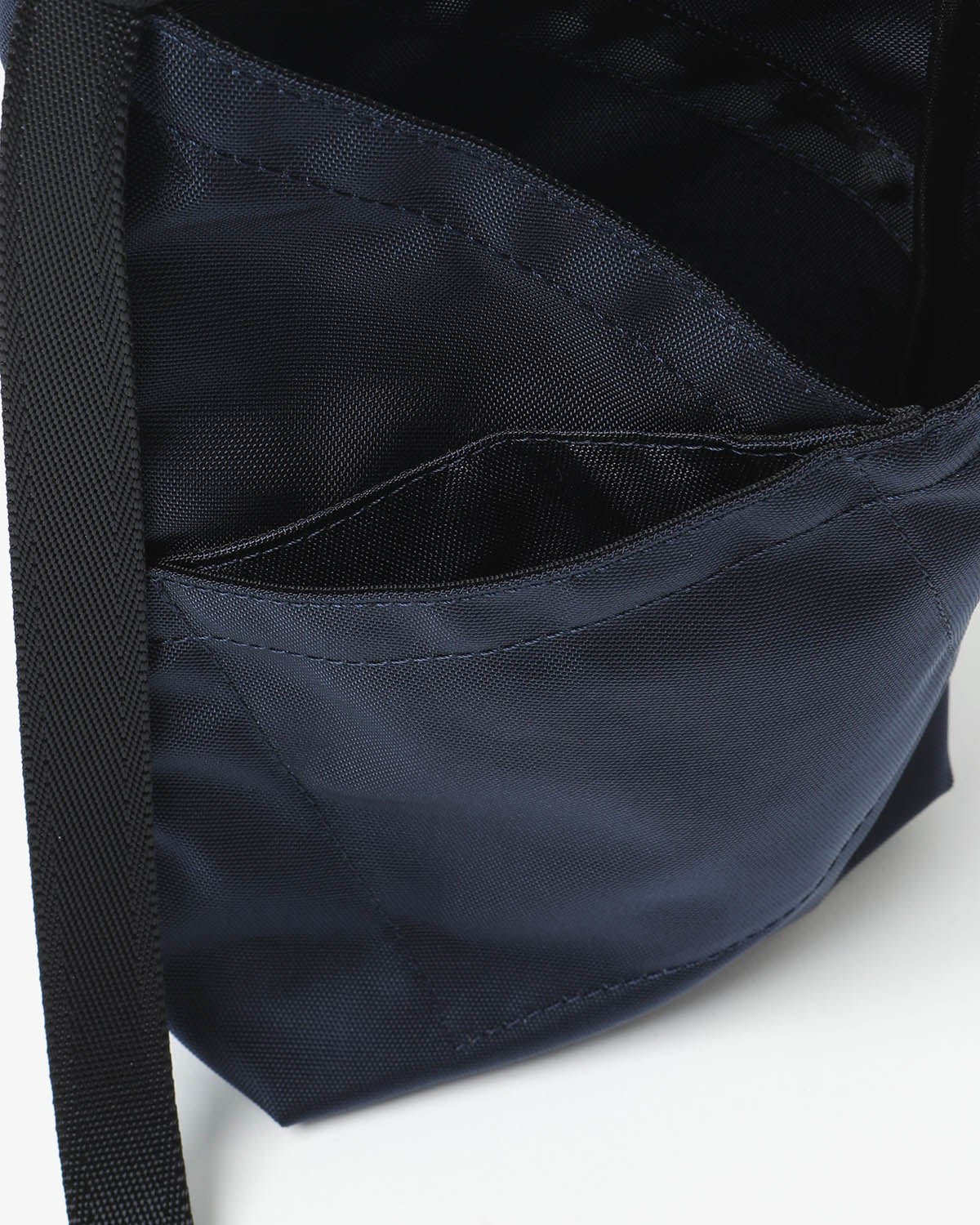 AZUMA SHOULDER BAG NYLON OXFORD for CITY COUNTRY CITY