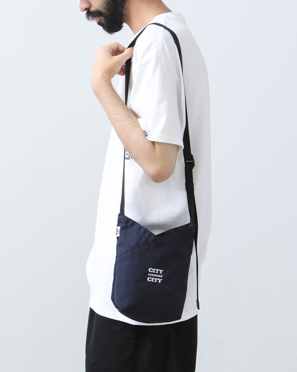 AZUMA SHOULDER BAG NYLON OXFORD for CITY COUNTRY CITY