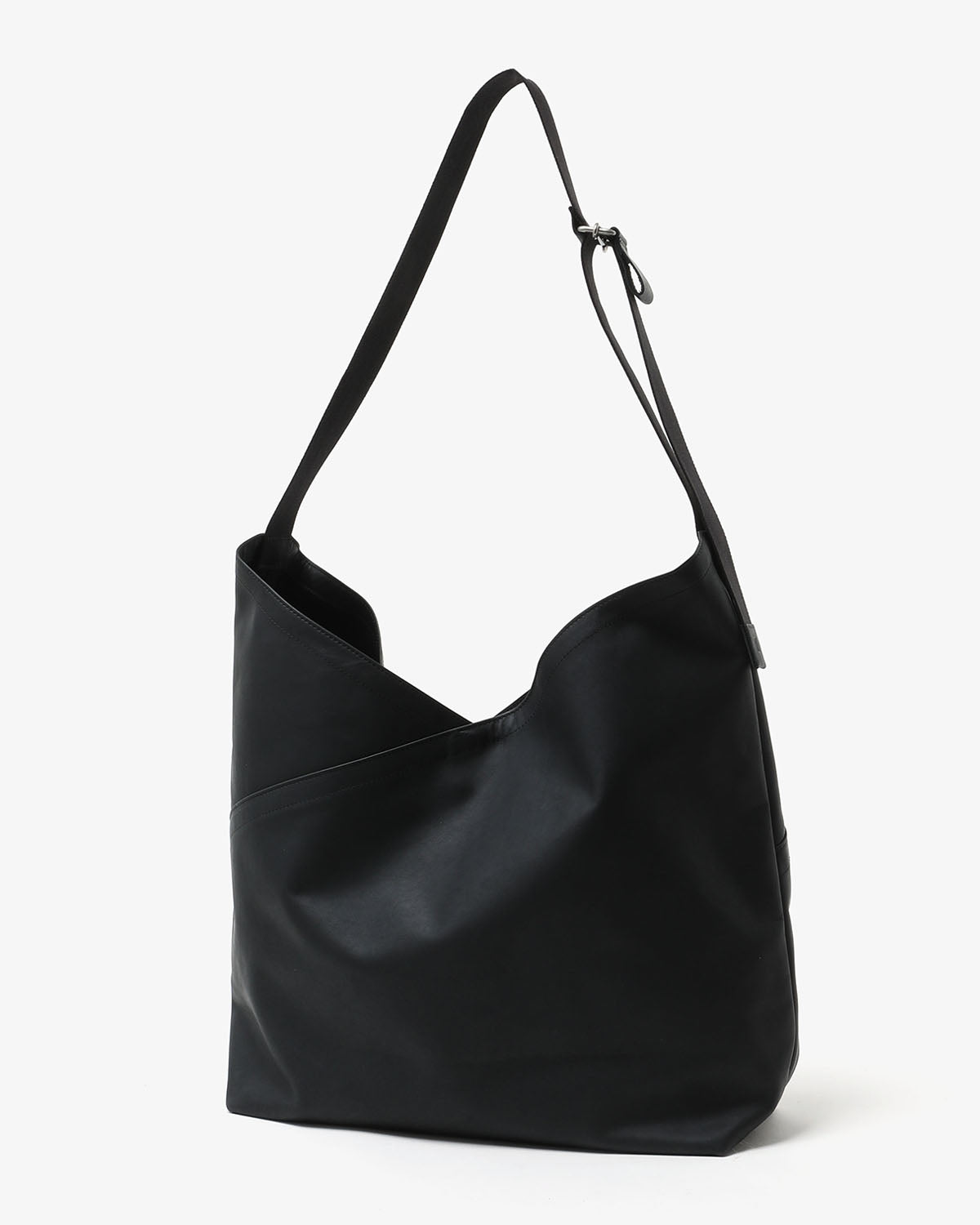 AZUMA SHOULDER BAG M COW LEATHER