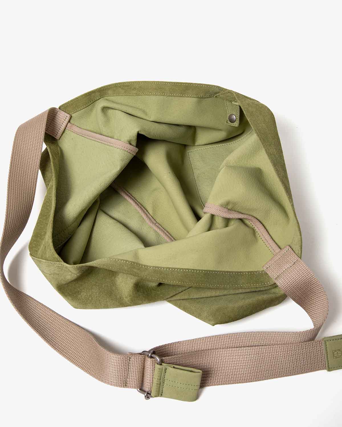 AZUMA SHOULDER BAG M PIG SUEDE