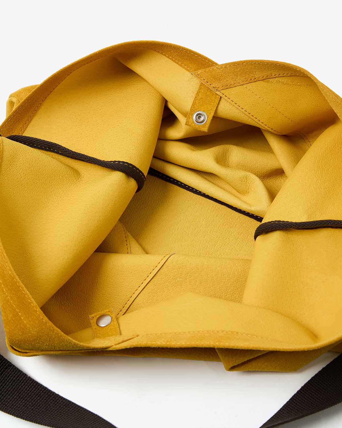 AZUMA SHOULDER BAG M PIG SUEDE