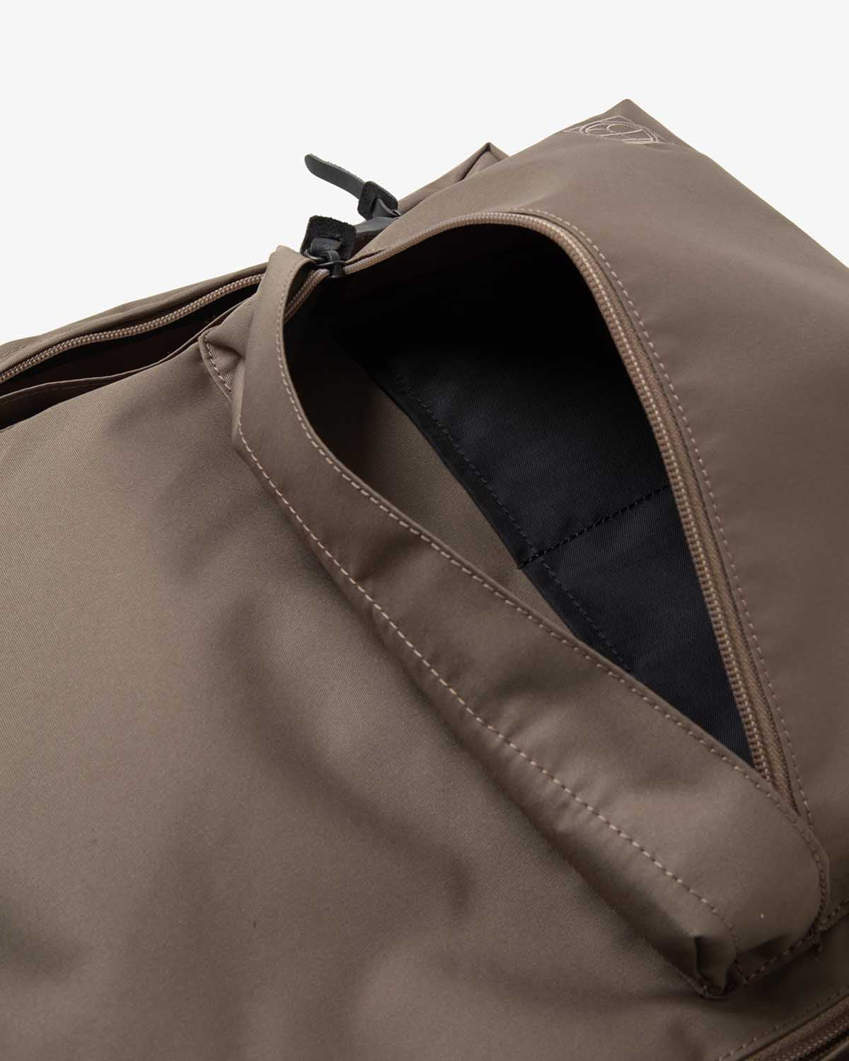BACKPACK 20L POLYESTER OXFORD CORDURA® WITH PIG SUEDE