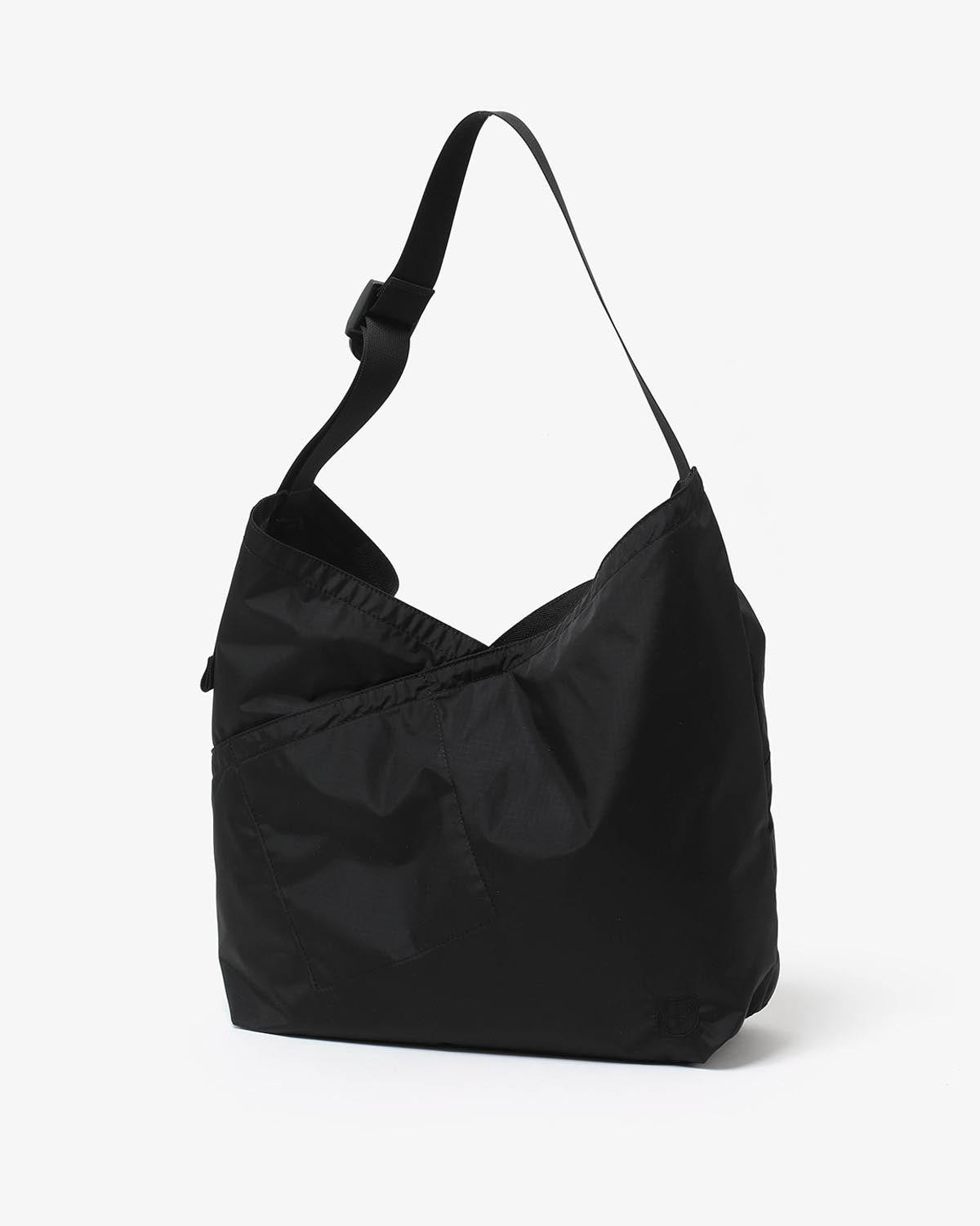 AZUMA SHOULDER BAG M NYLON RIPSTOP