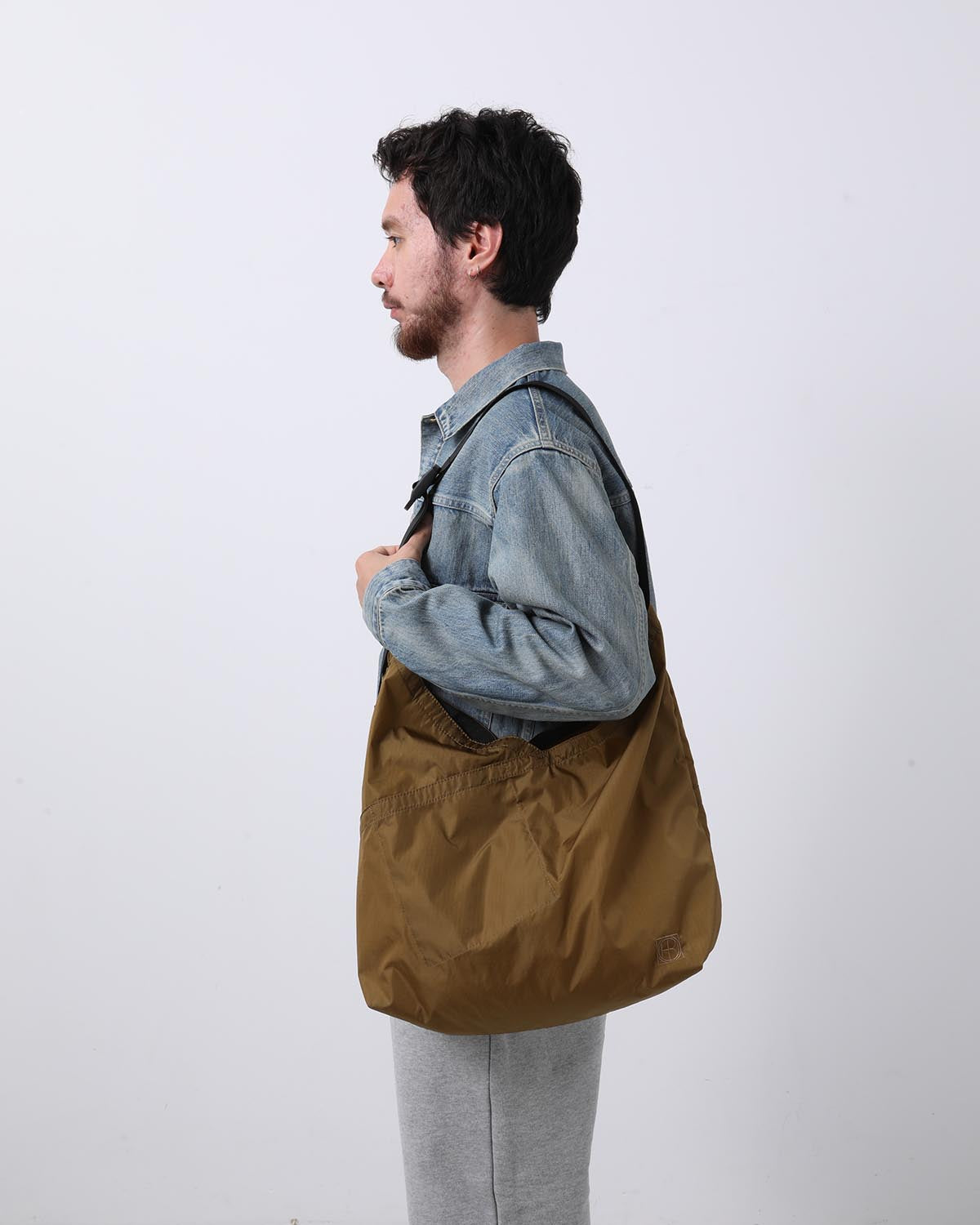 AZUMA SHOULDER BAG M NYLON RIPSTOP