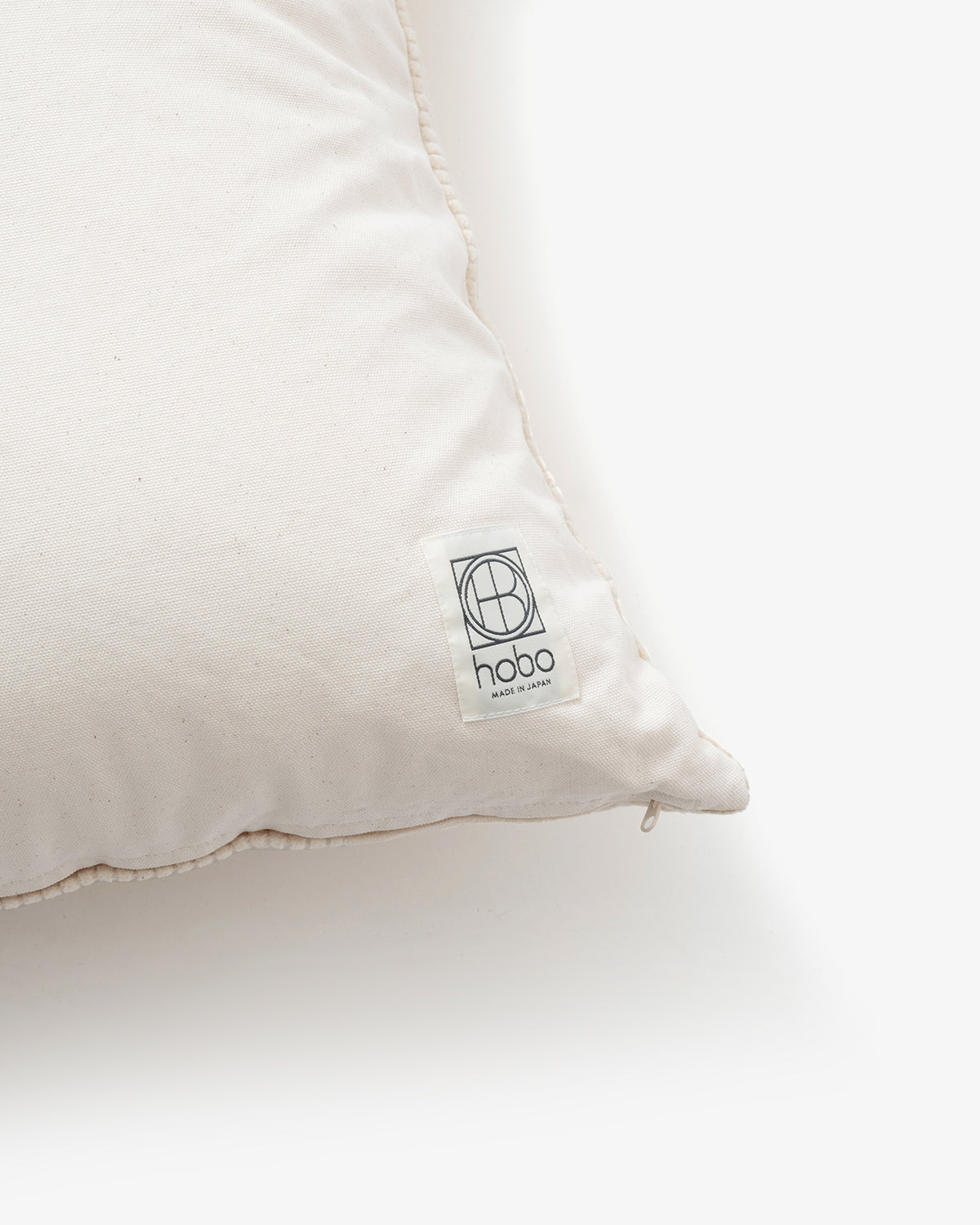 CUSHION M COTTON CORDUROY