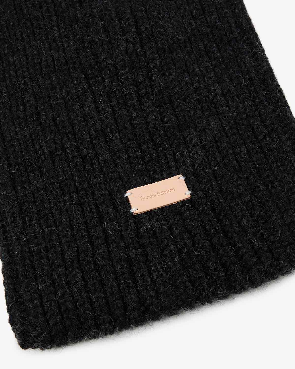 KNITTED POCKET SCARF