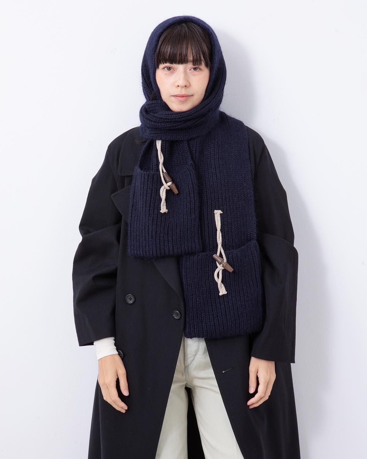 KNITTED POCKET SCARF