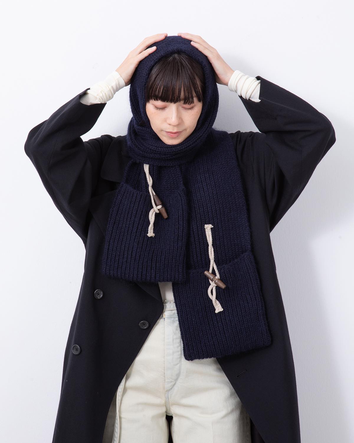 KNITTED POCKET SCARF