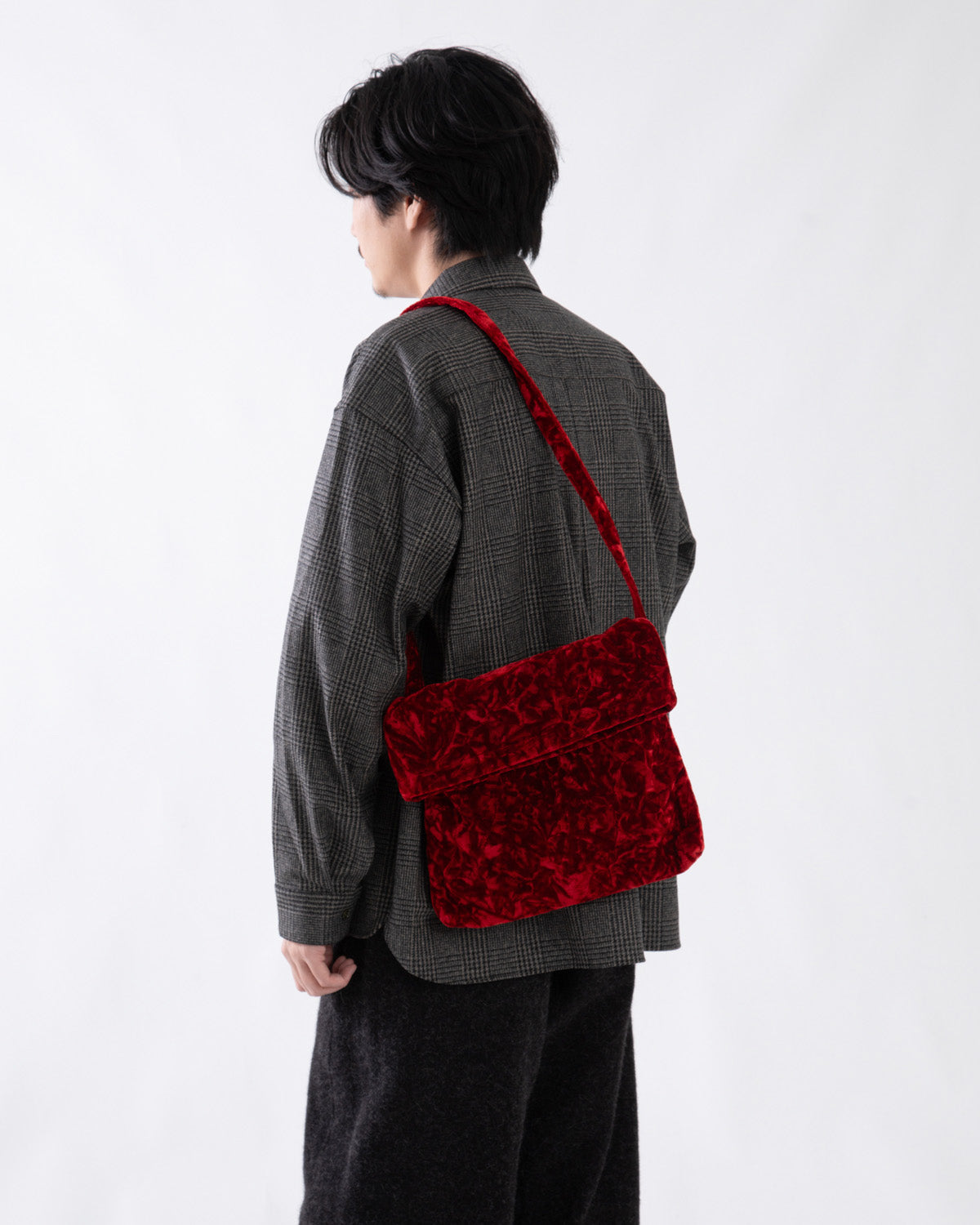 VELVET FLAP SHOULDER BAG
