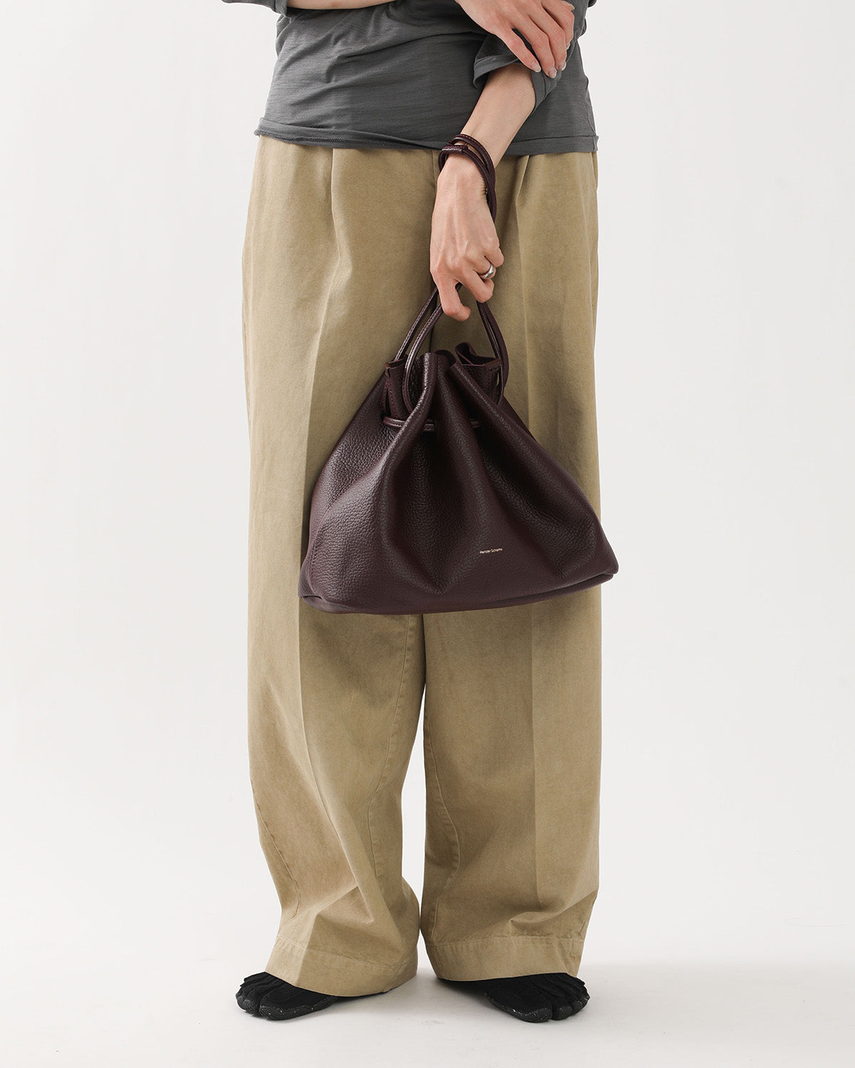 BUCKET BAG