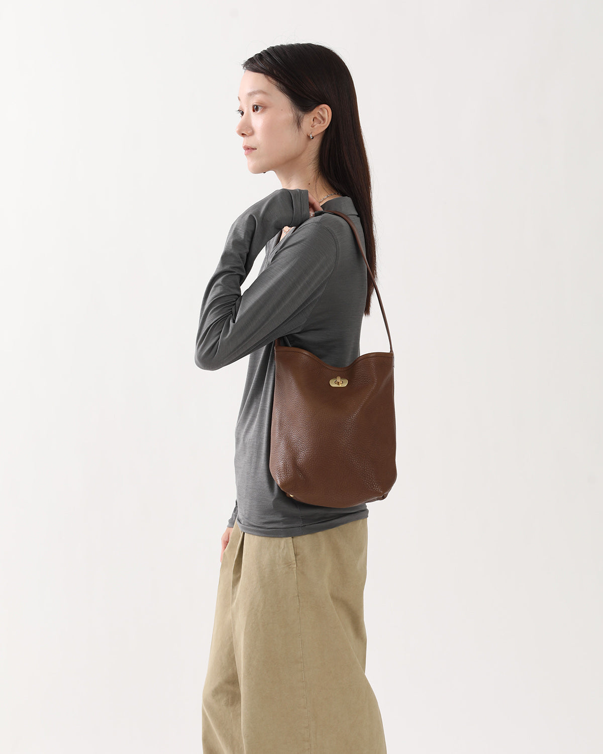 TWIST SHOULDER SMALL