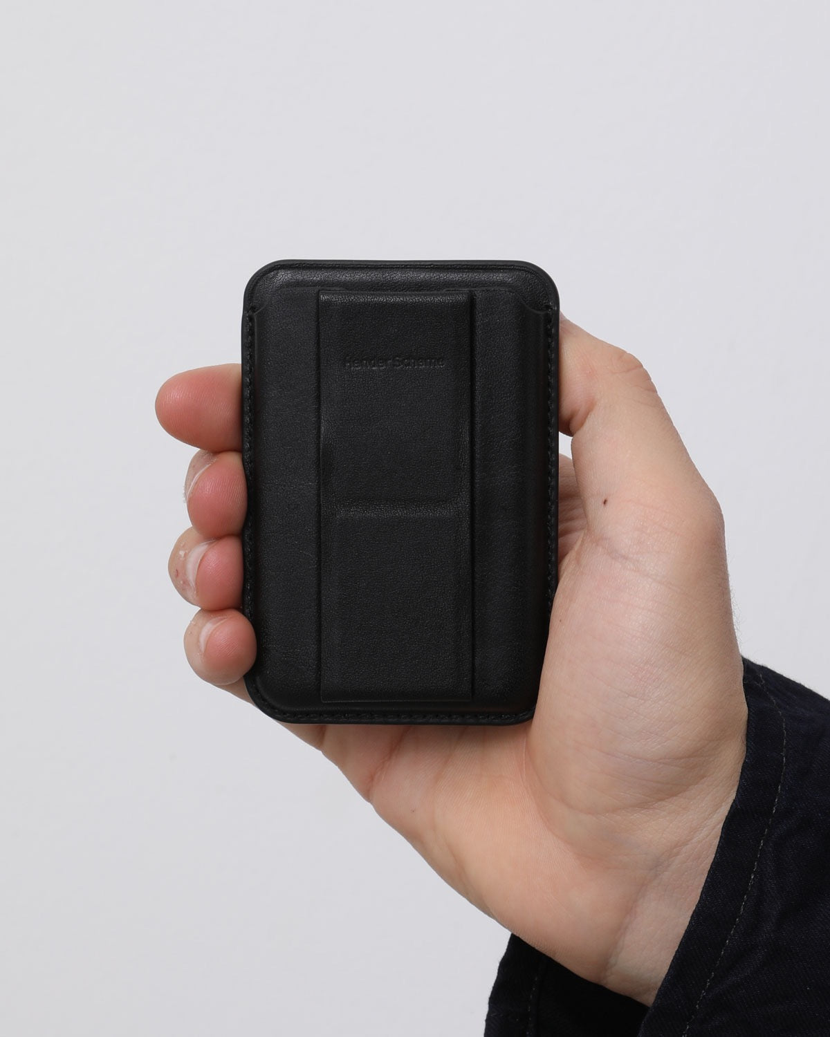 MAGNET CARD CASE