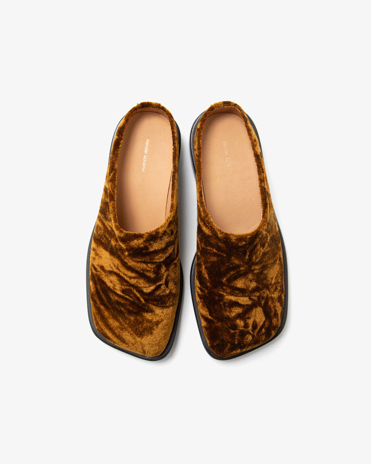 BEAR FOOT VELVET MULE