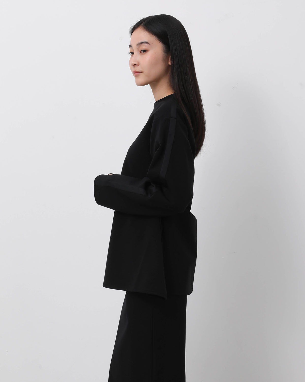 LINE FLARE WARM TOPS