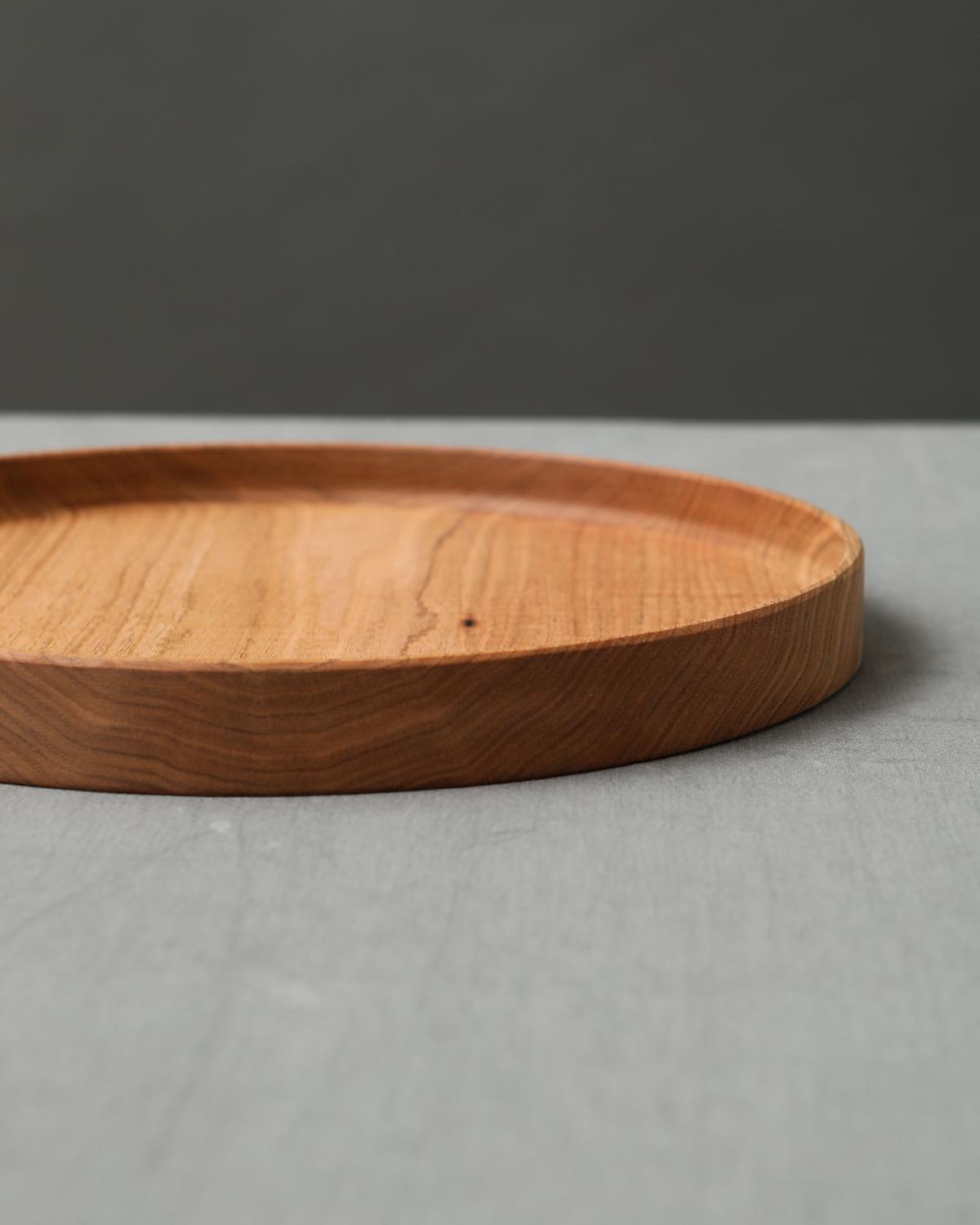 WALNUT TRAY Φ280