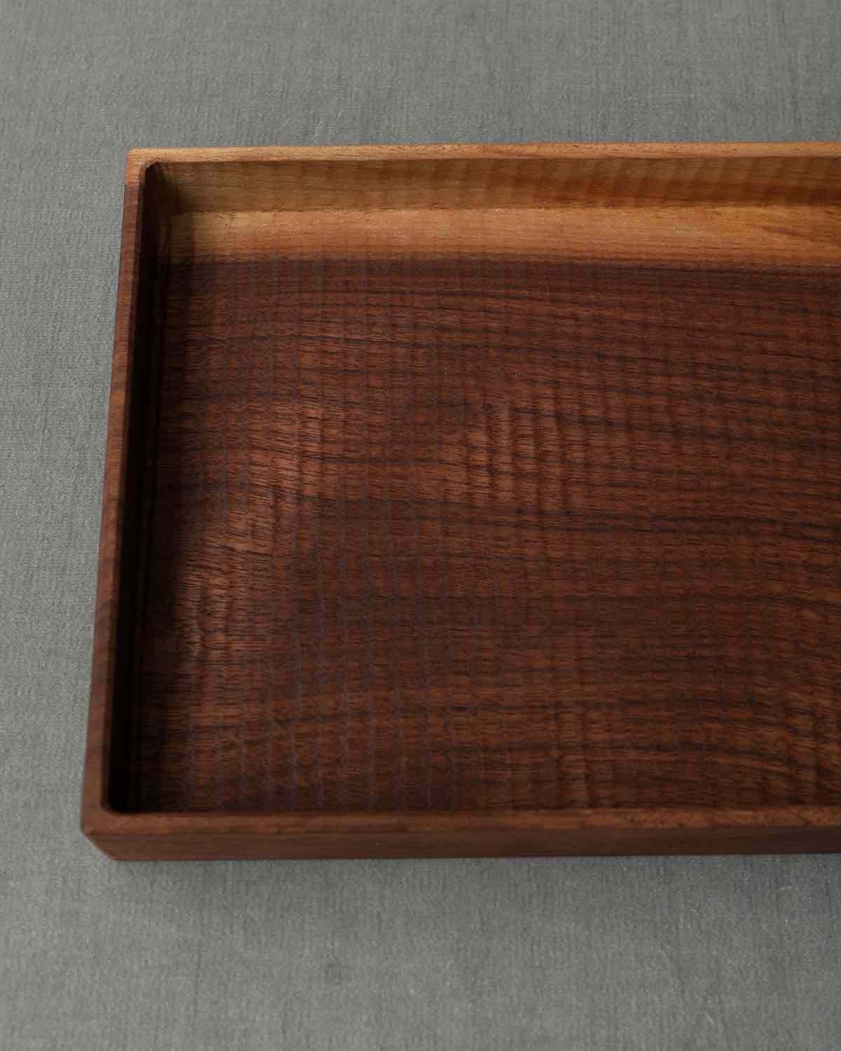 WALNUT DEEP SQUARE TRAY