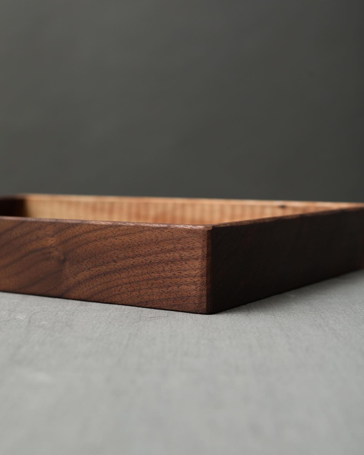 WALNUT DEEP SQUARE TRAY