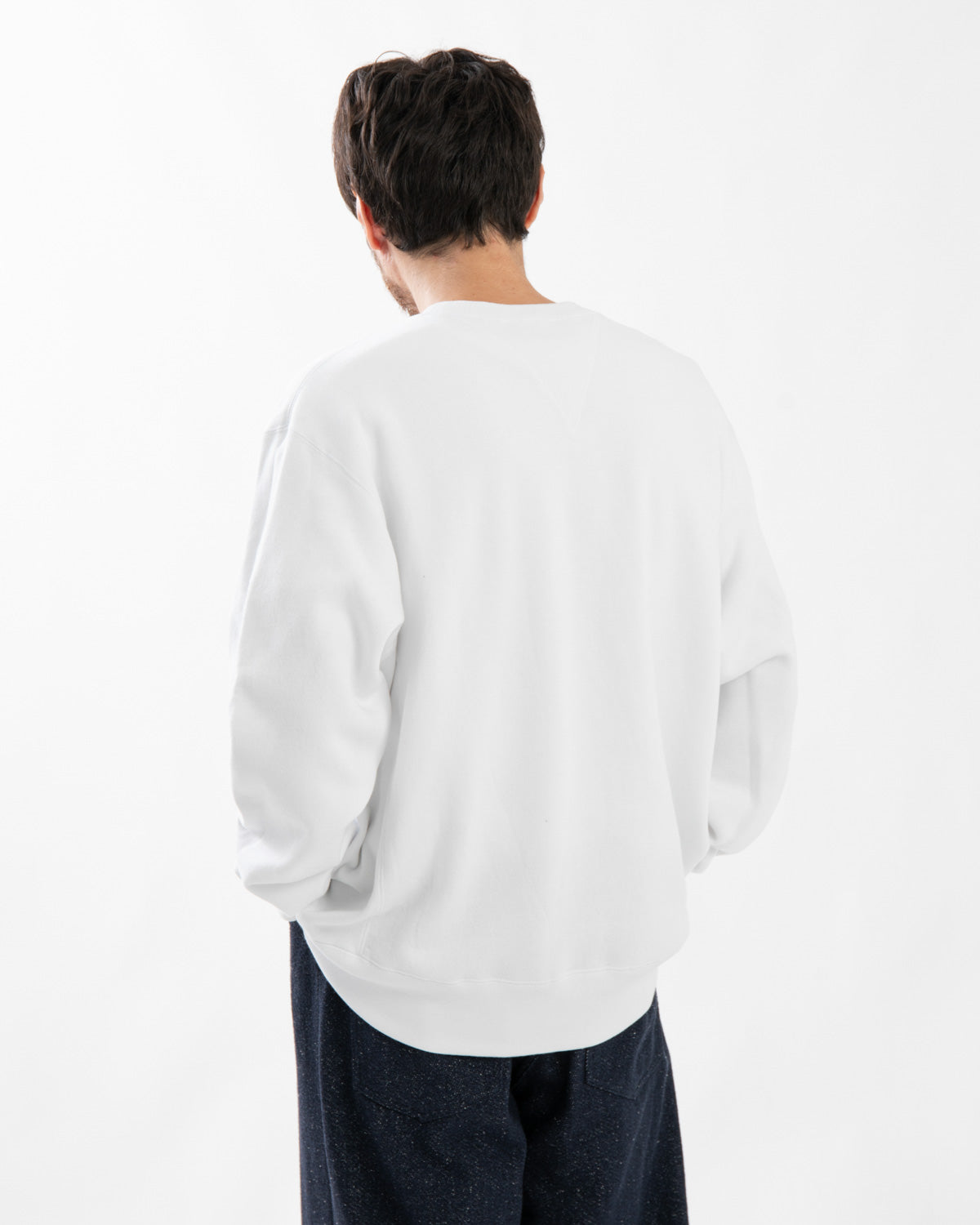 SWEAT SHIRT