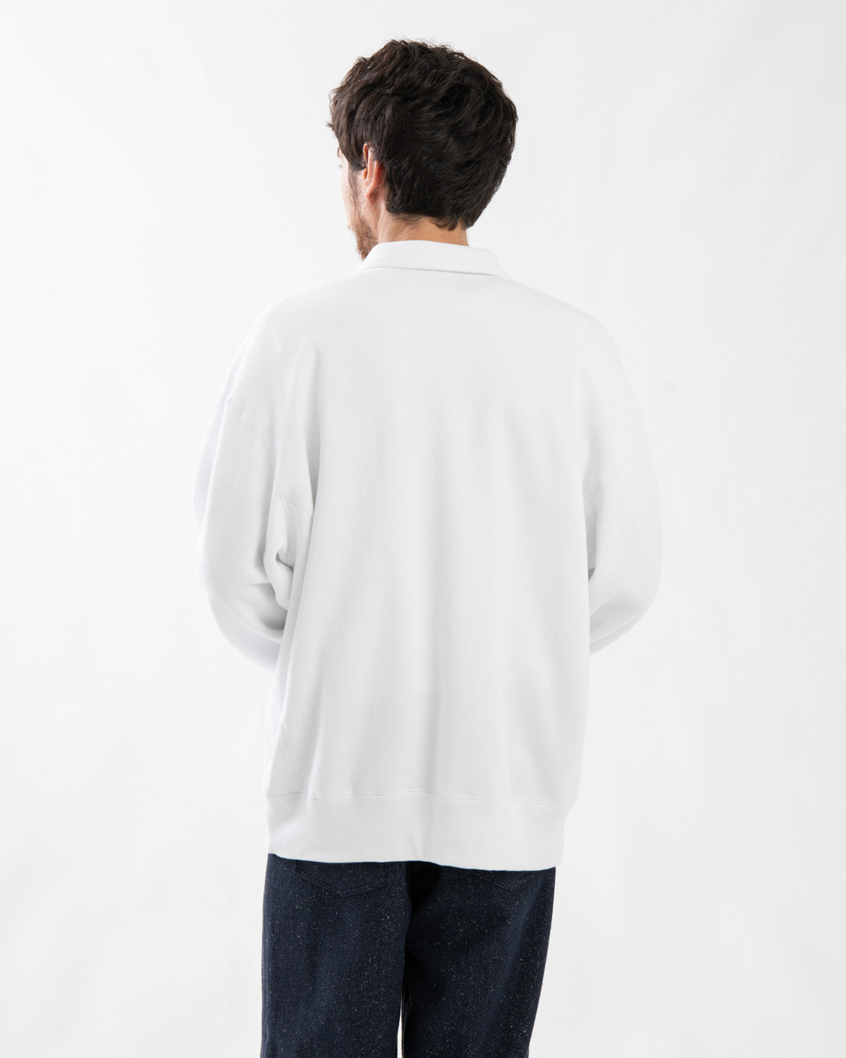 COLLARED SWEAT SHIRT