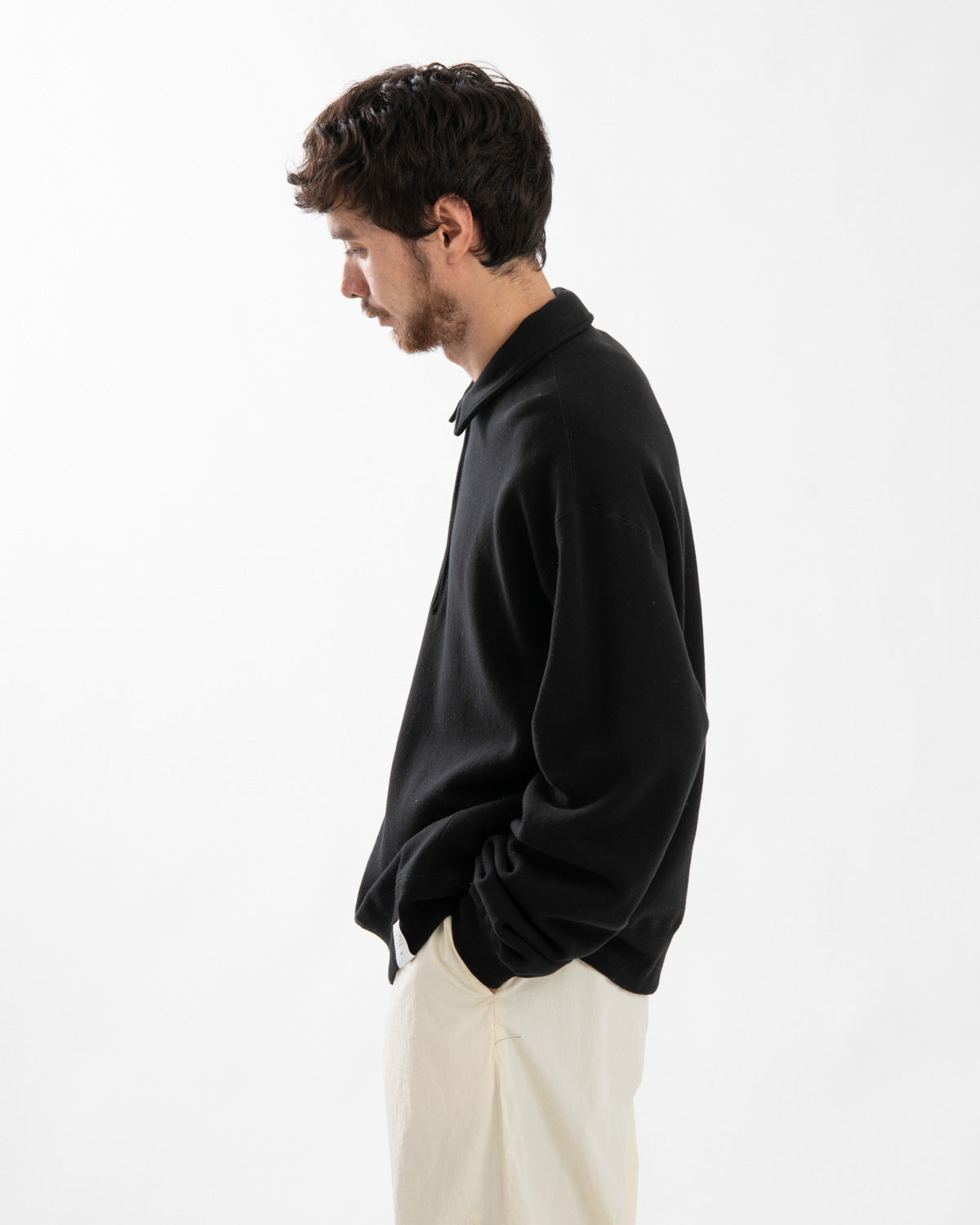 COLLARED SWEAT SHIRT