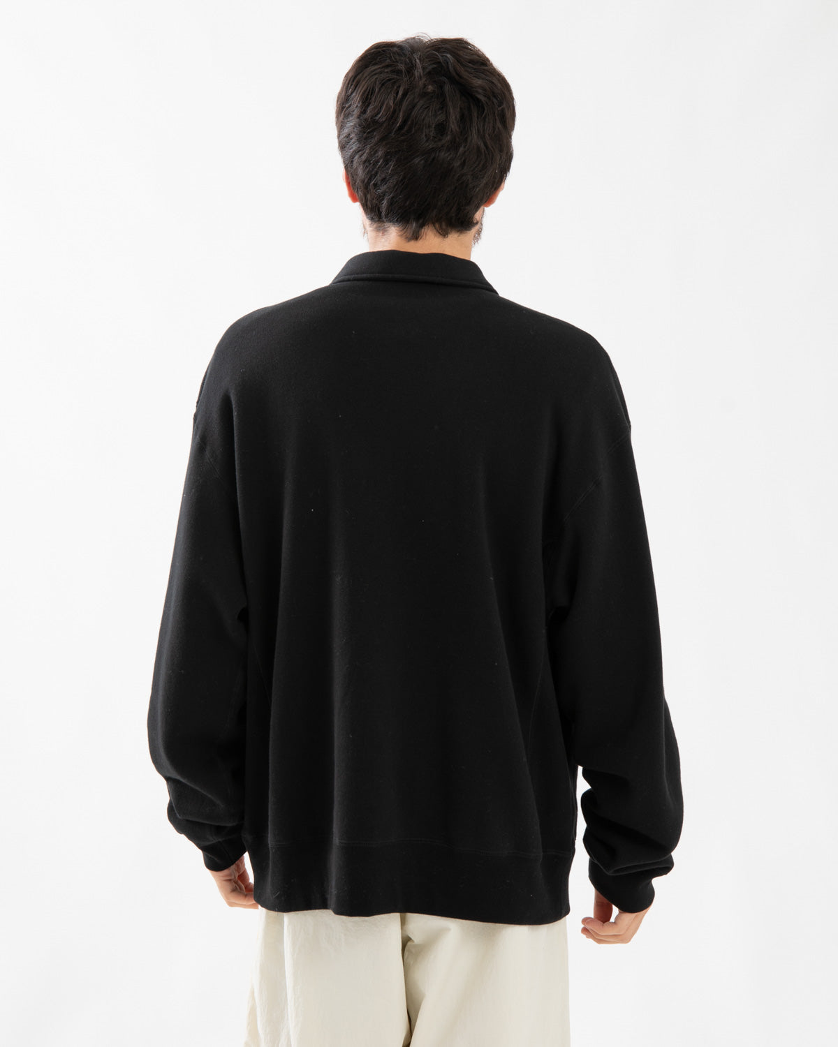 COLLARED SWEAT SHIRT
