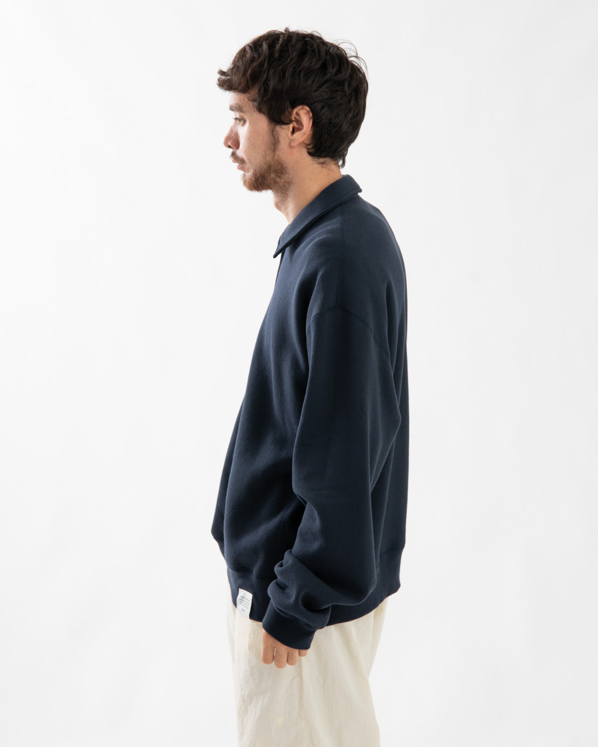COLLARED SWEAT SHIRT