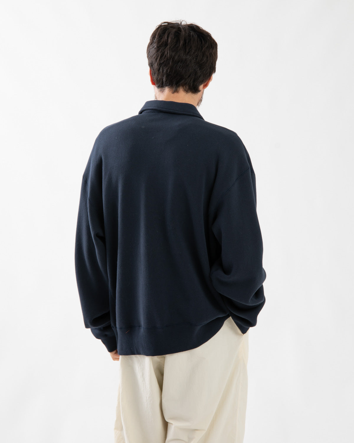 COLLARED SWEAT SHIRT