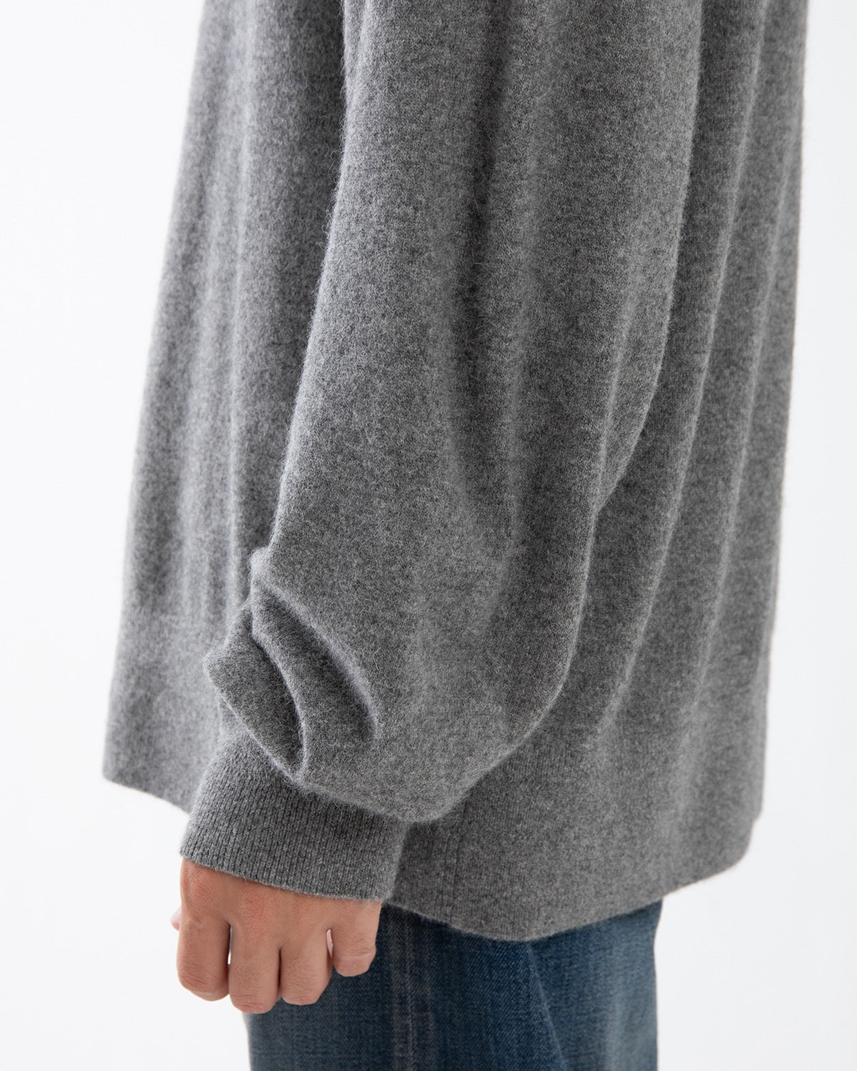 RACCOON SWEATER
