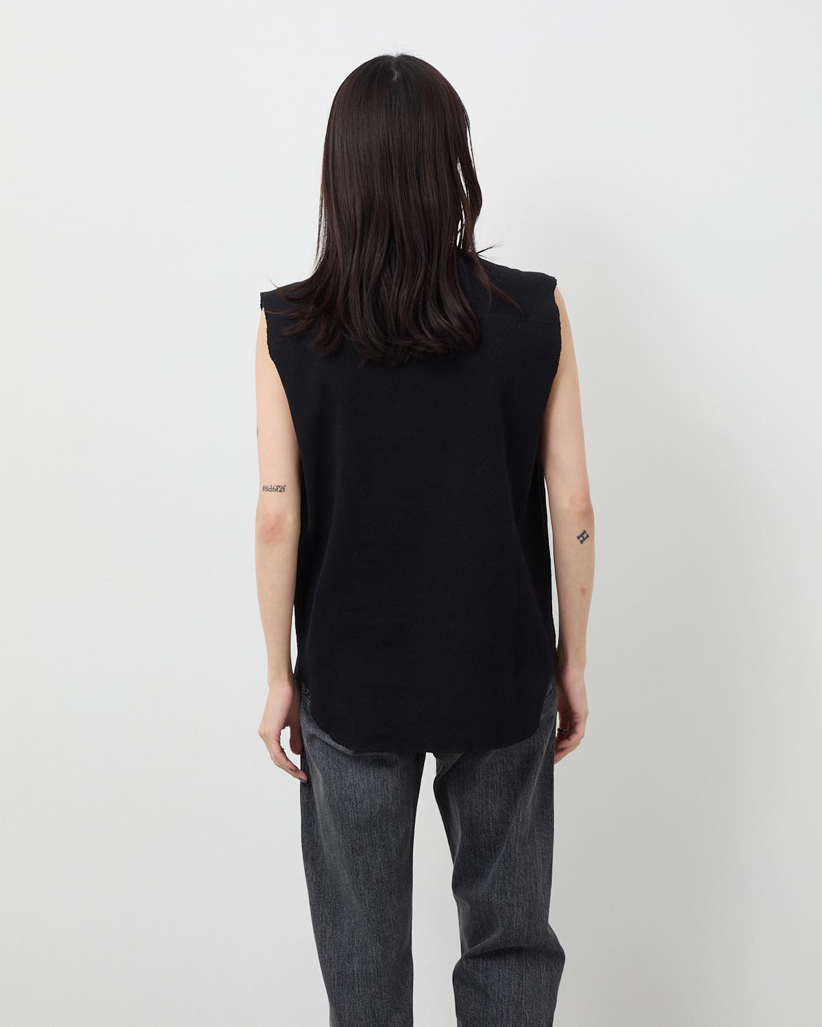 SLEEVELESS THERMAL SHIRT