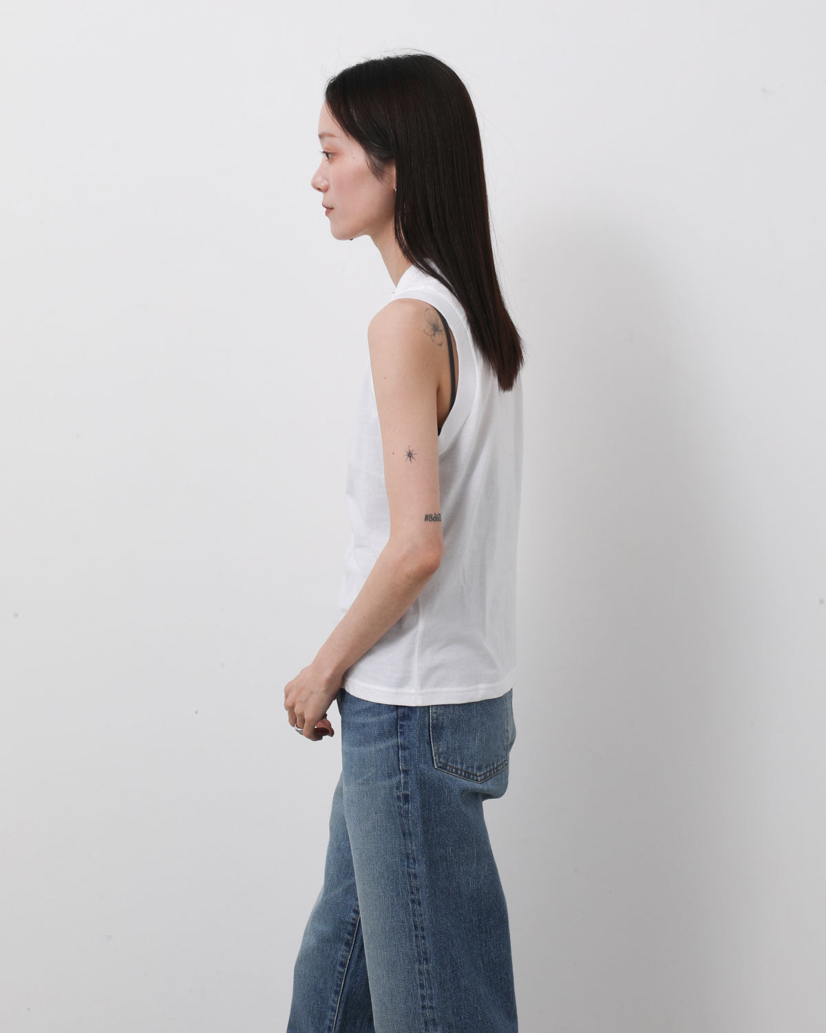 SHEER SLEEVELESS TEE