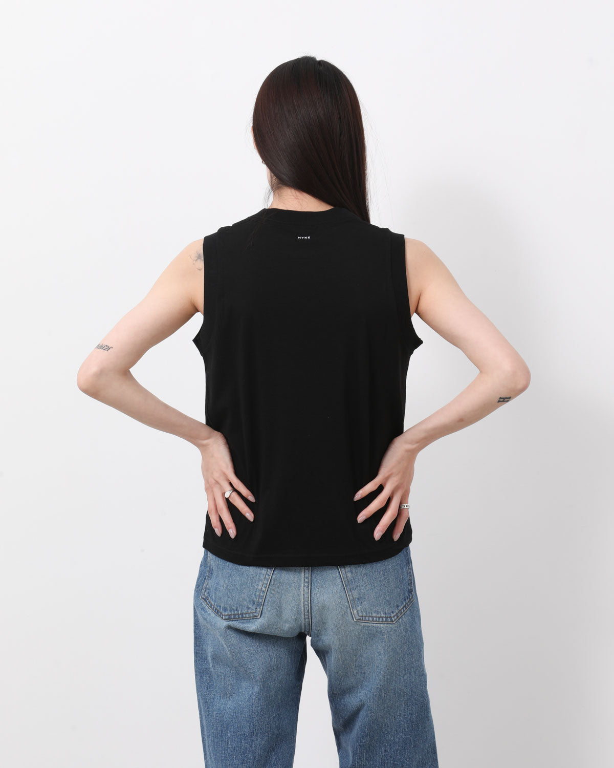 SHEER SLEEVELESS TEE