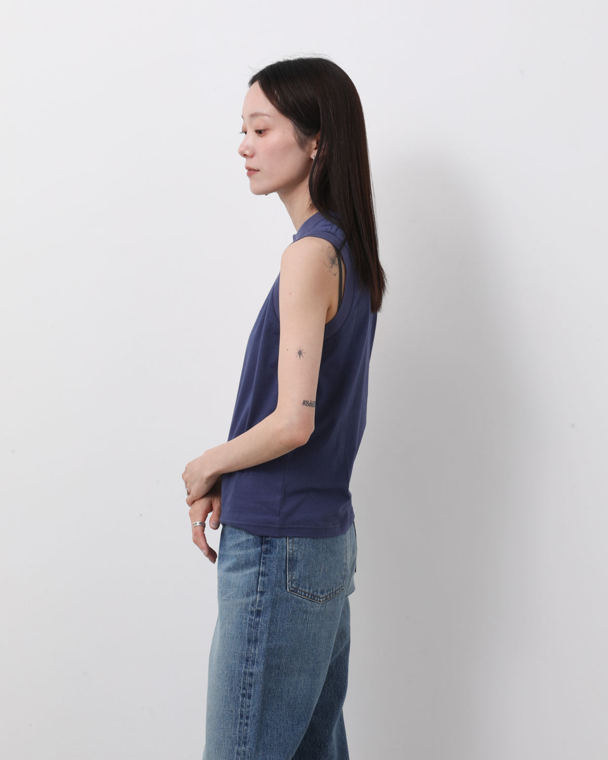 SHEER SLEEVELESS TEE