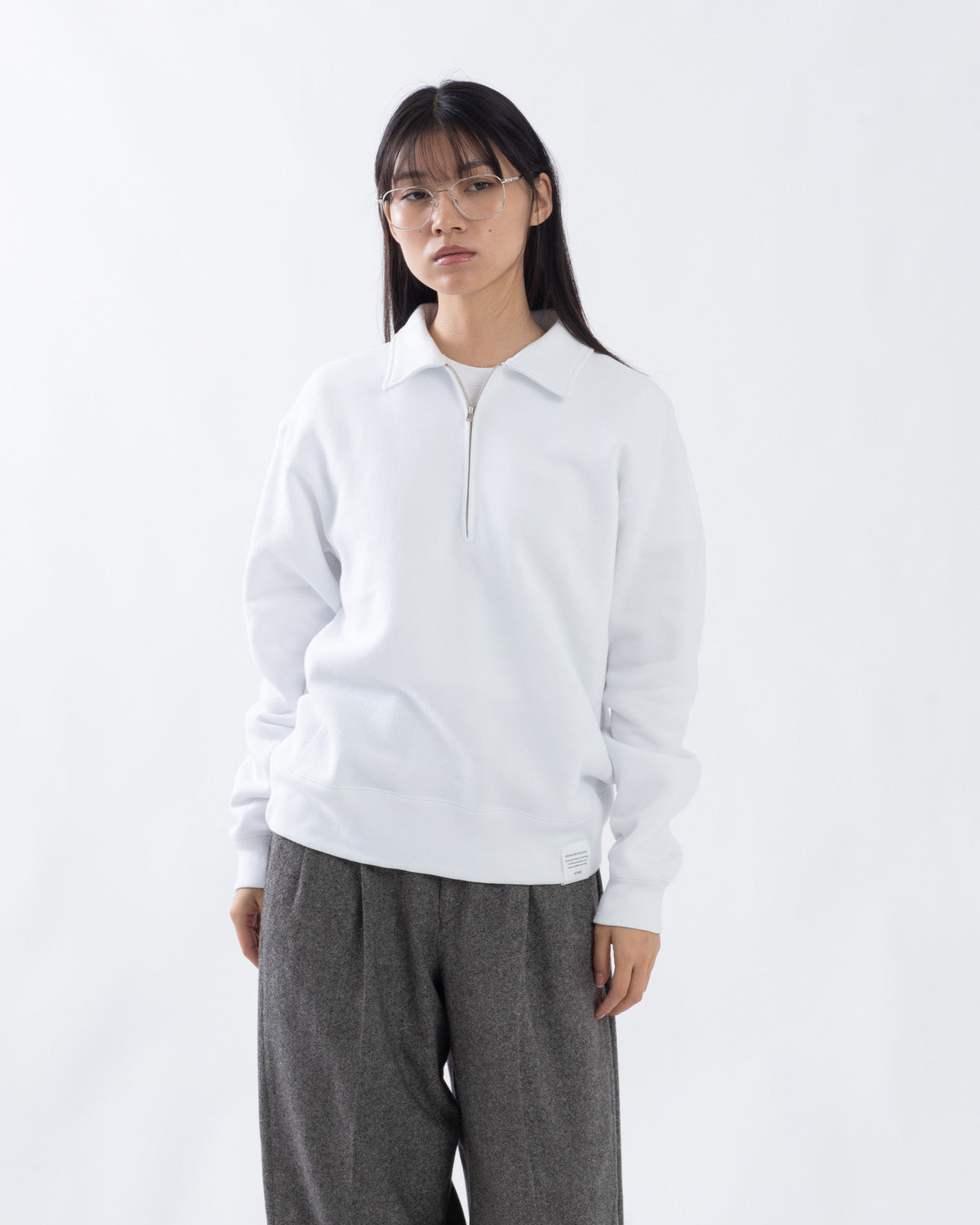 COLLARED SWEAT SHIRT