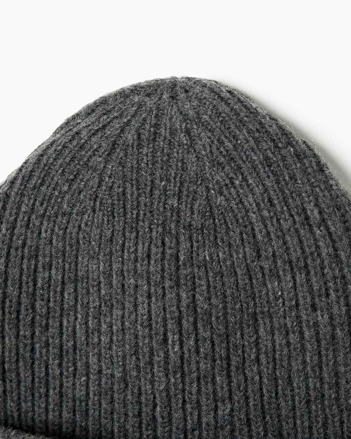 RIBBED KNIT WOOL BEANIE
