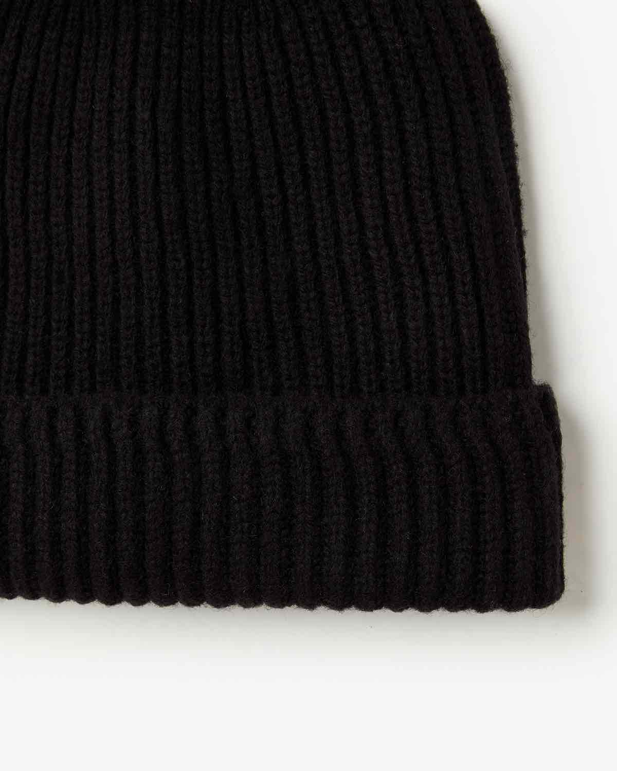 RIBBED KNIT WOOL BEANIE