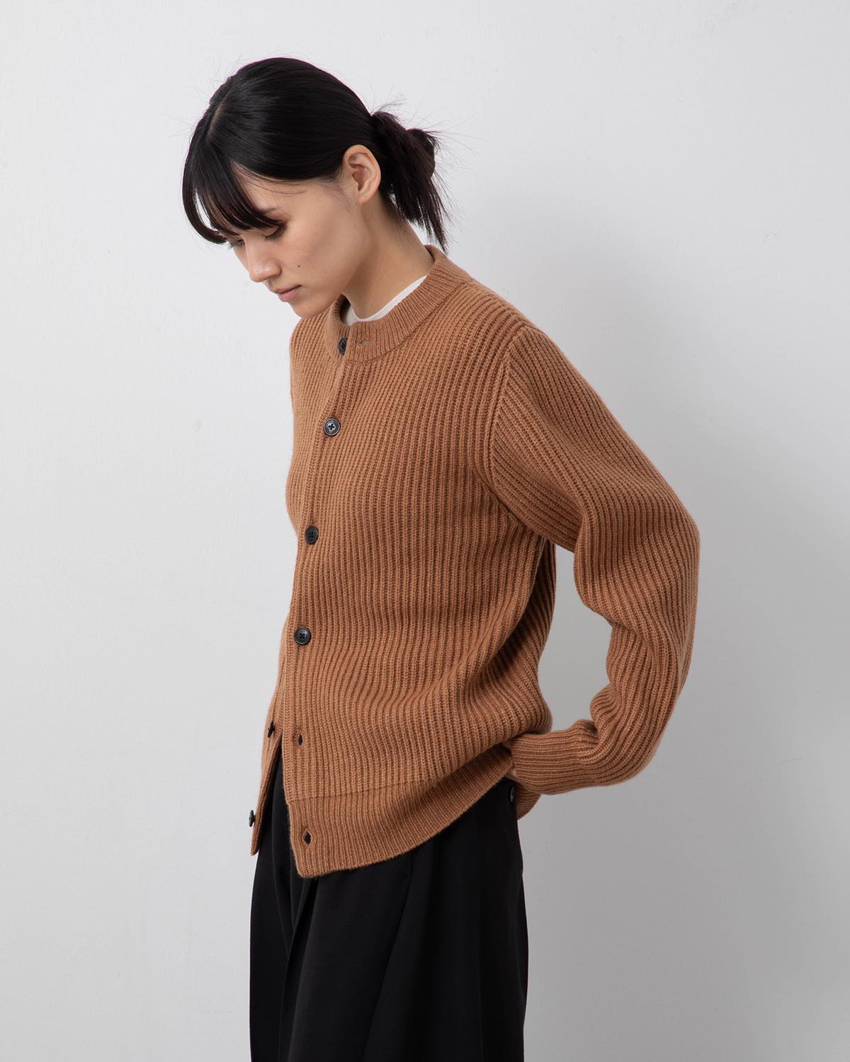 RIBBED KNIT WOOL CARDIGAN