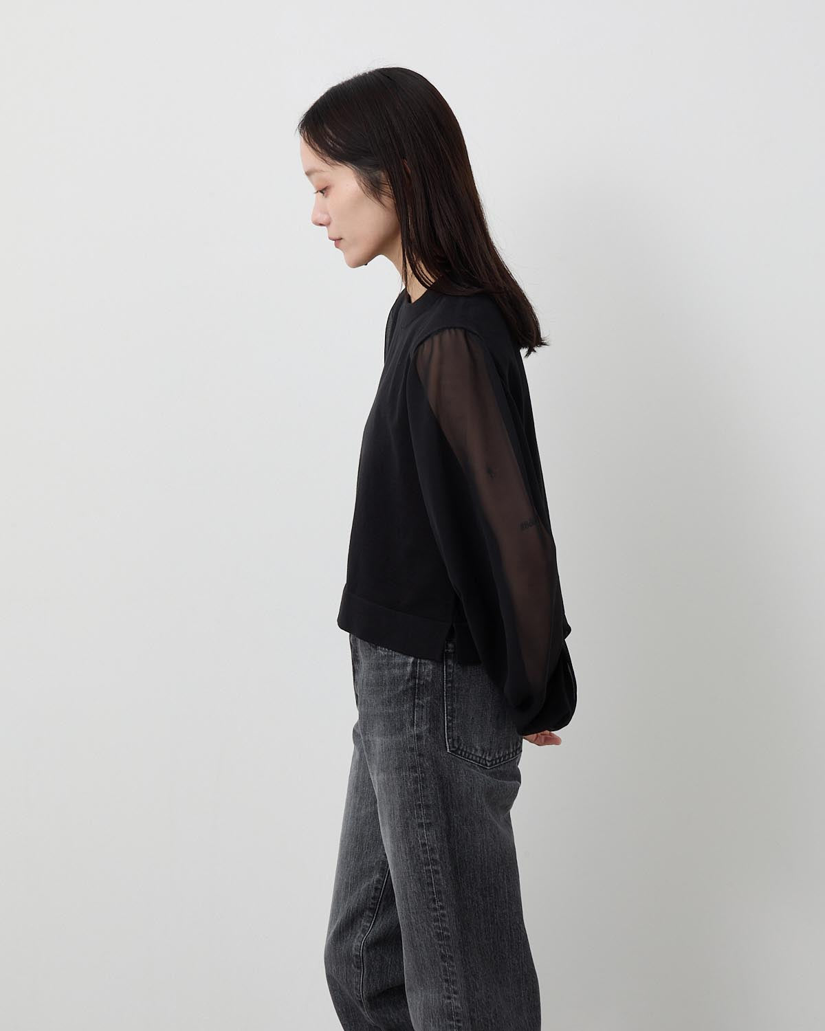 SHEER SLEEVES CREW NECK CROPPED KNIT