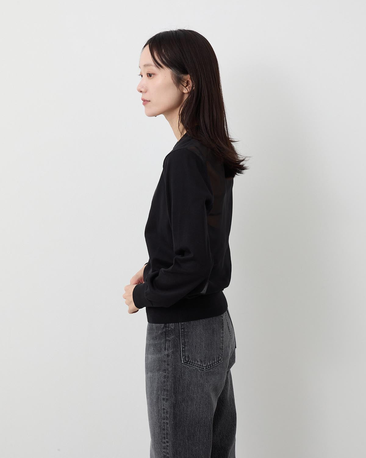 SHEER BACK CREW NECK KNIT