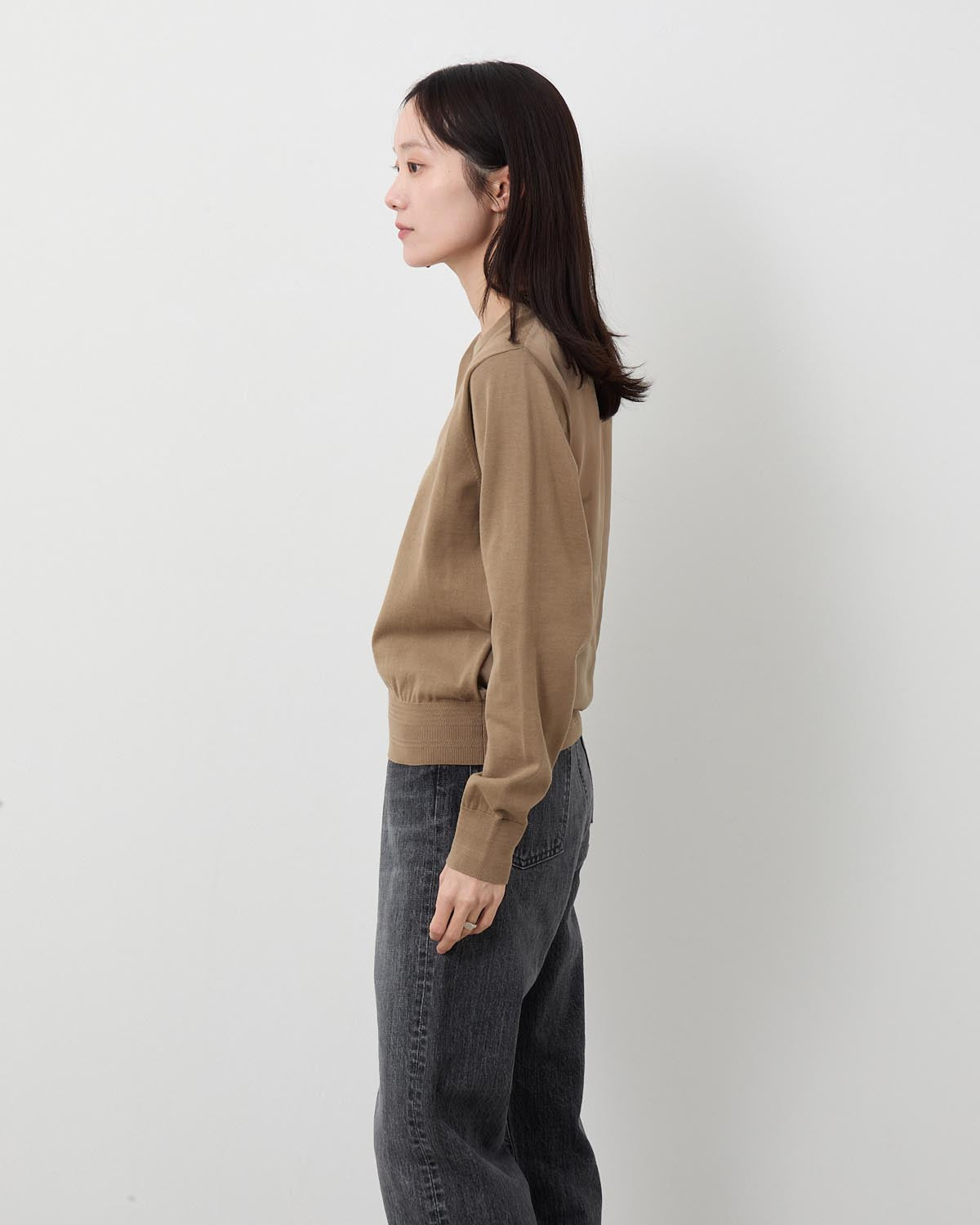 SHEER BACK CREW NECK KNIT