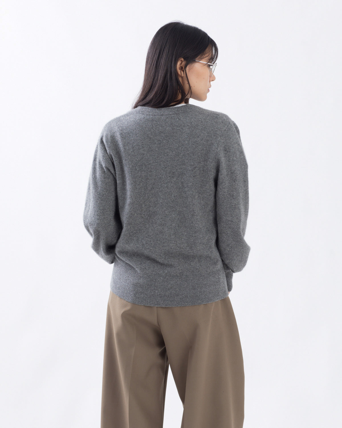 RACOON V-NECK SWEATER
